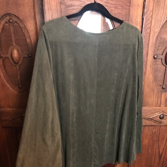 🍁 PERFECT FOR FALL 🍂 - Picture 2 of 3